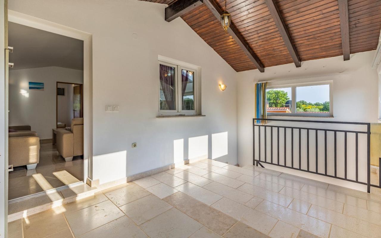 Villa Iness ميدولين المظهر الخارجي الصورة